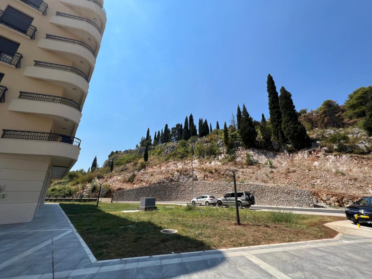 Apartment Hills By Rent A Car Mi Podgorica